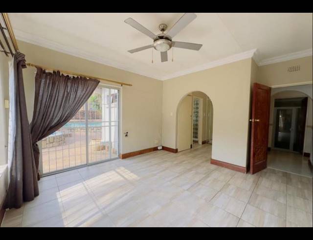 4 BEDROOM HOUSE FOR SALE IN MULBARTON